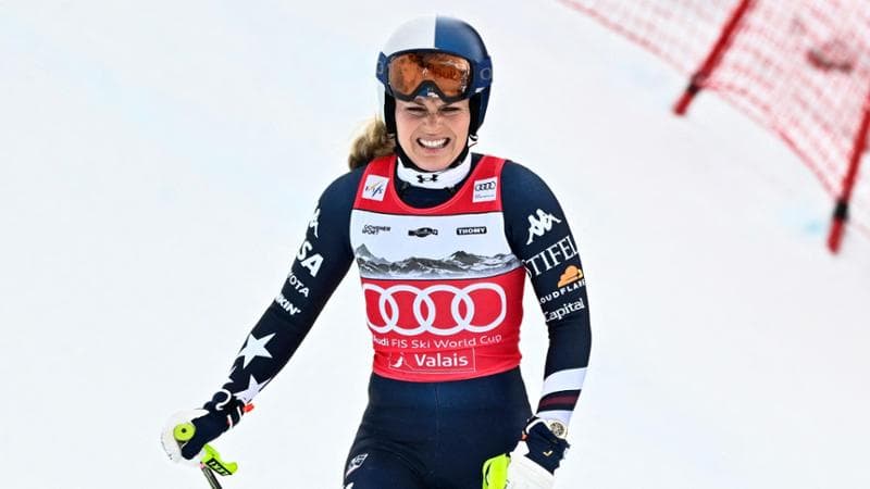 Lindsey Vonn sofferente verso il traguardo