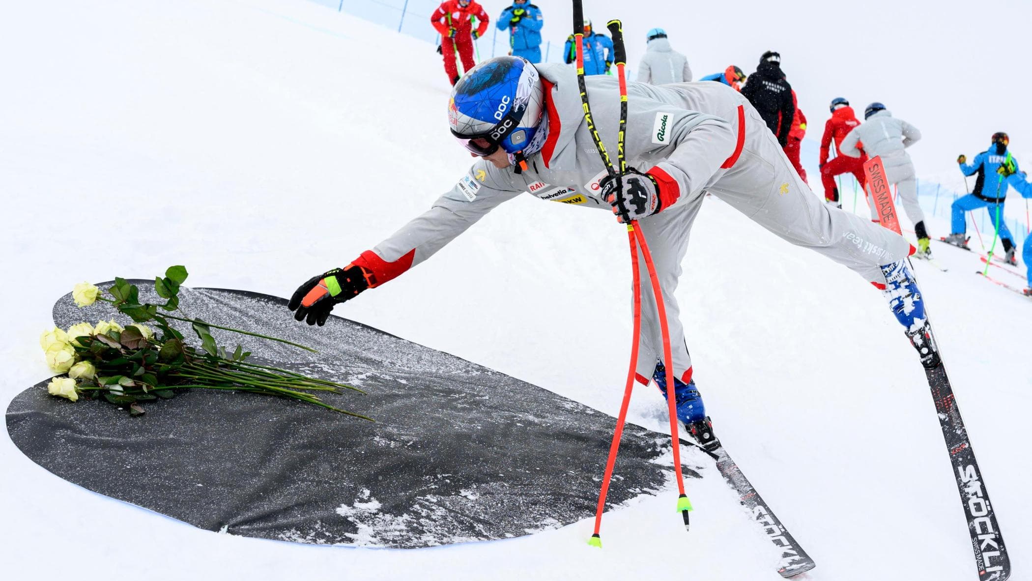 Voci dall’inferno di Crans: “Correte, qui brucia tutto, i ragazzi stanno morendo”
