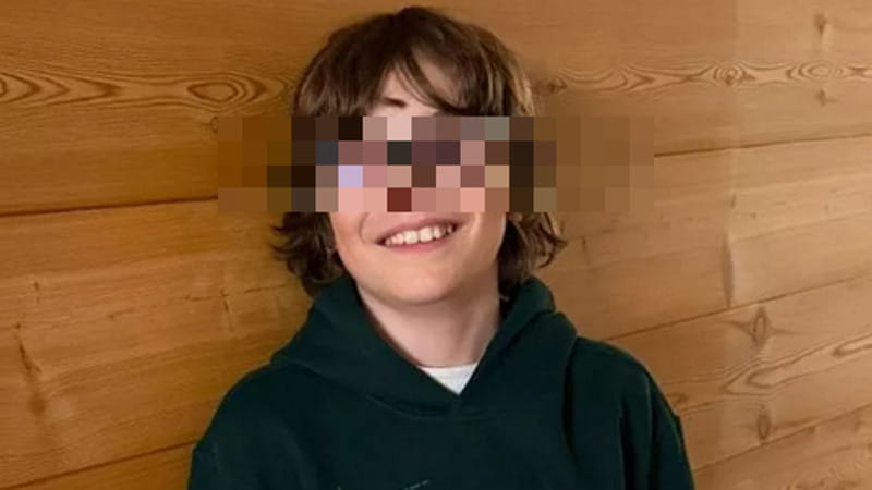 Riccardo cacciato dal bus, la versione dell’autista: “Non ricordo di aver fatto scendere un bambino”