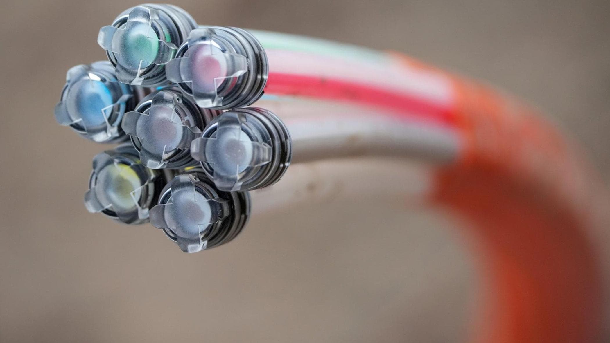 Autorizzazioni lumaca da autostrade e regioni. Ecco dove frenano lo sviluppo di fibra e 5G