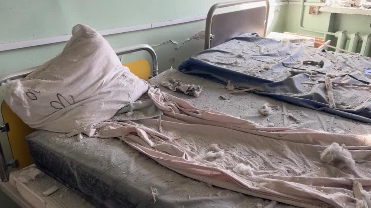 La Russia colpisce una clinica di ostetricia e un quartiere residenziale a Zaporizhzhia, in Ucraina