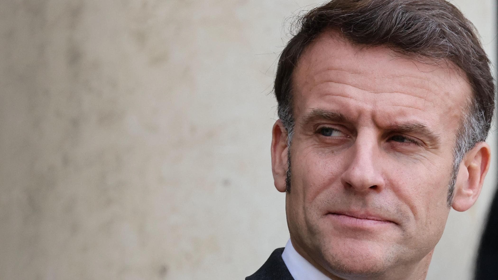 Macron e l'imbarazzo per l’inaugurazione di Milano-Cortina: non vuole apparire vicino a Vance
