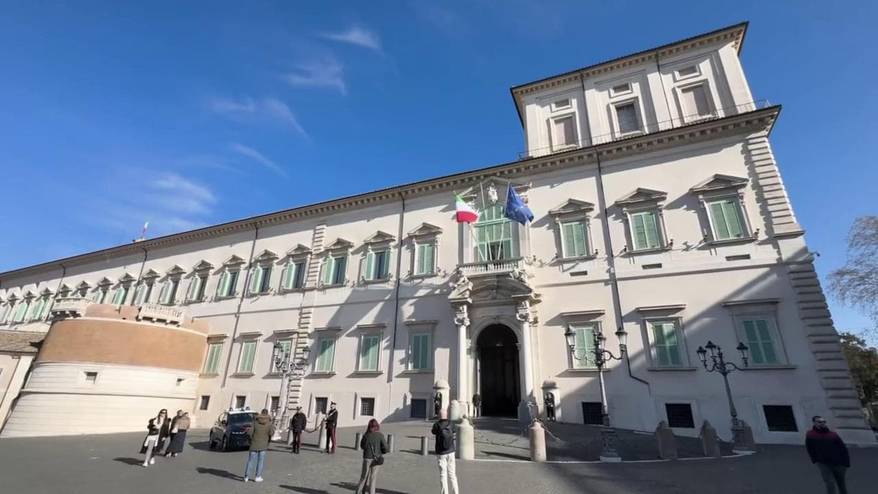 Jovanotti nominato commendatore, l'artista al Quirinale: "Sono qui per ringraziare Mattarella"