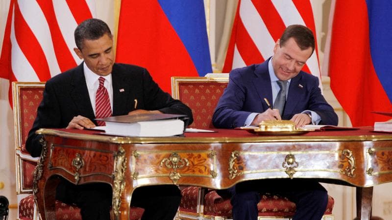 Barack Obama e Dmitrij Medvedev siglato il Trattato New Start nel 2010 a Praga