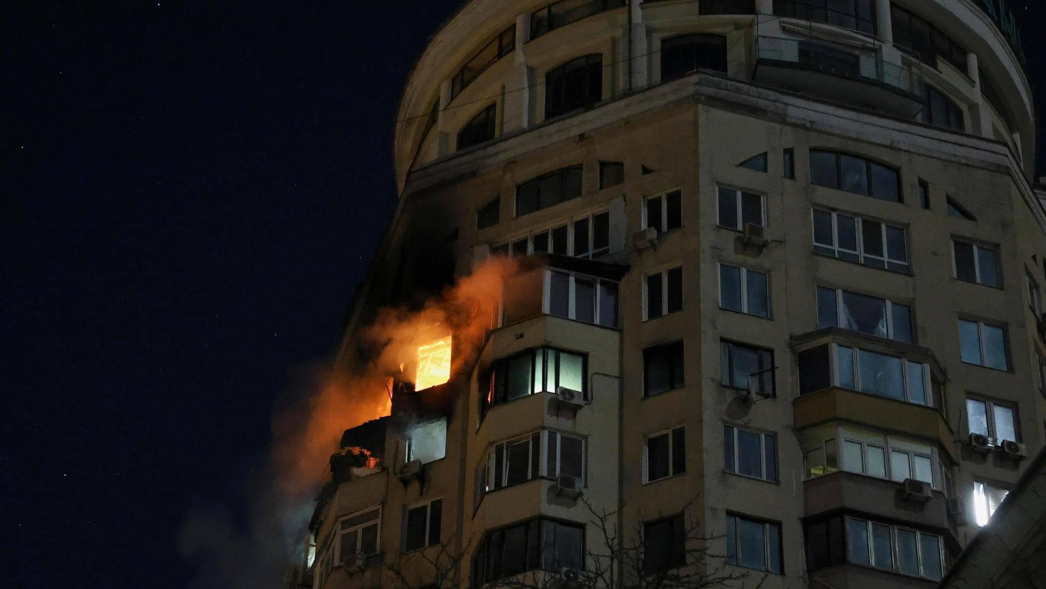Bombe russe sull'Ucraina, salta la tregua energetica. Zelensky: “Ora conseguenze sui negoziati”