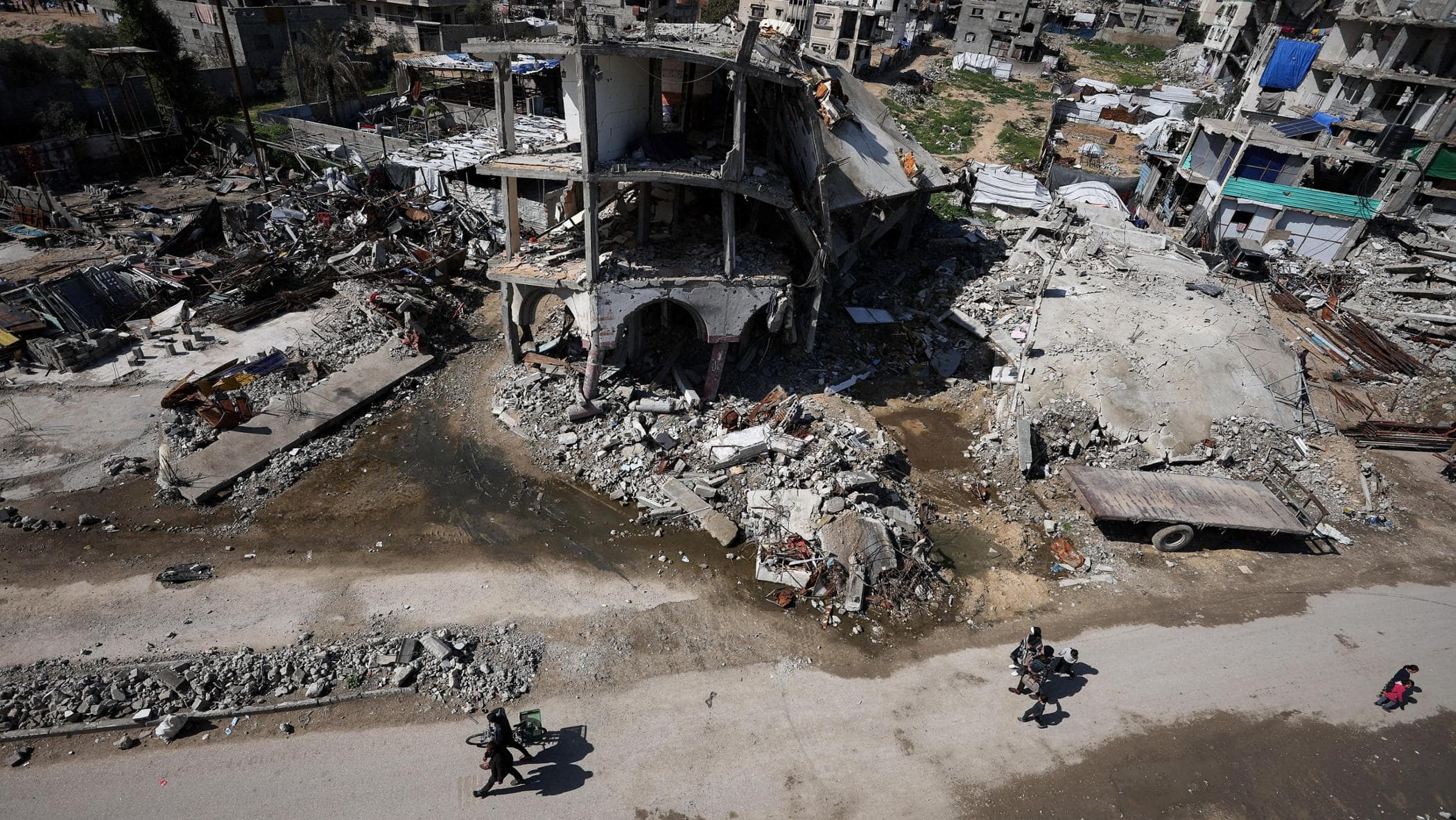 Gaza, strage infinita: 24 palestinesi uccisi nei raid israeliani