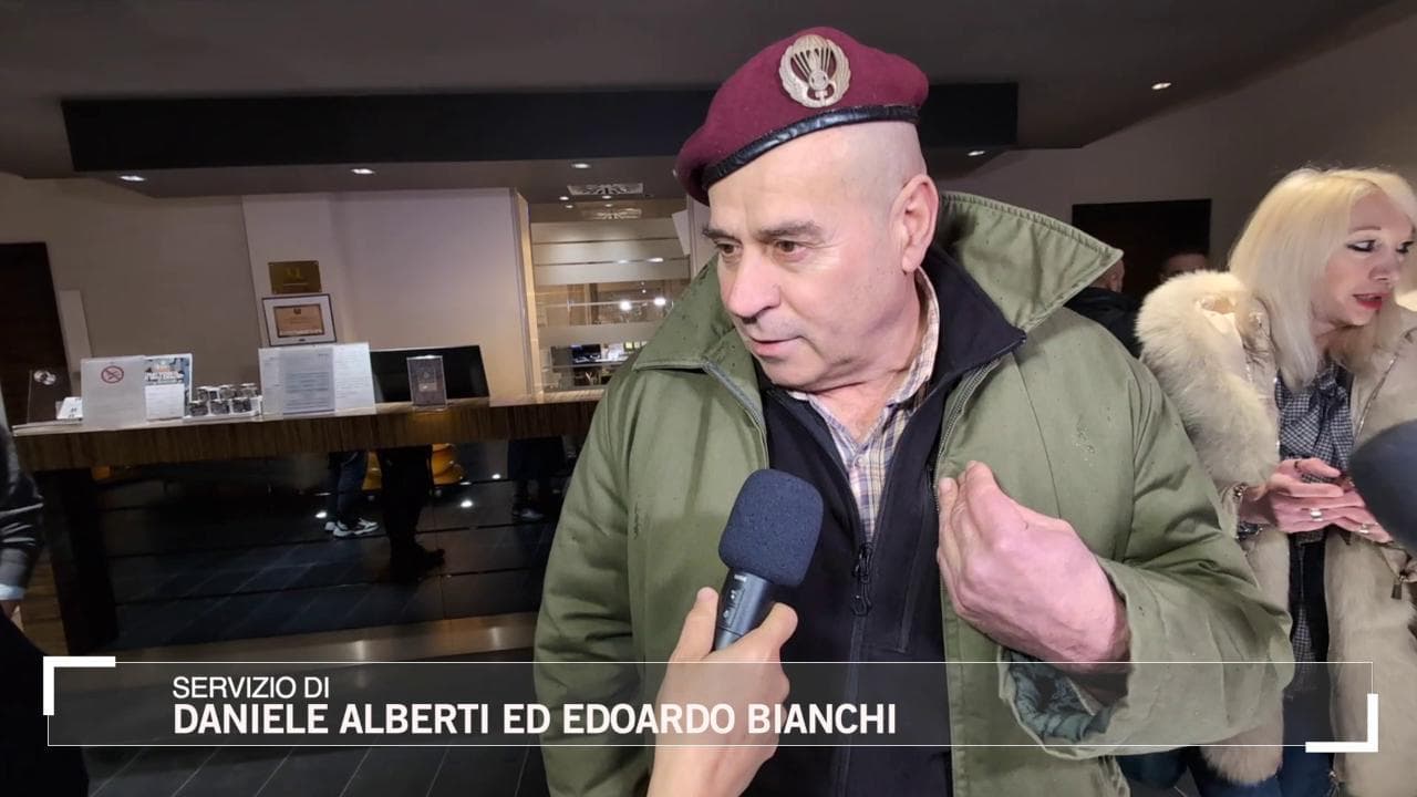 Vannacci dopo il Legaexit: videoracconto del debutto in "solitaria"