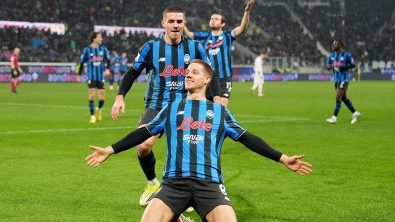 La festa di Pasalic dopo la rete del 3-0