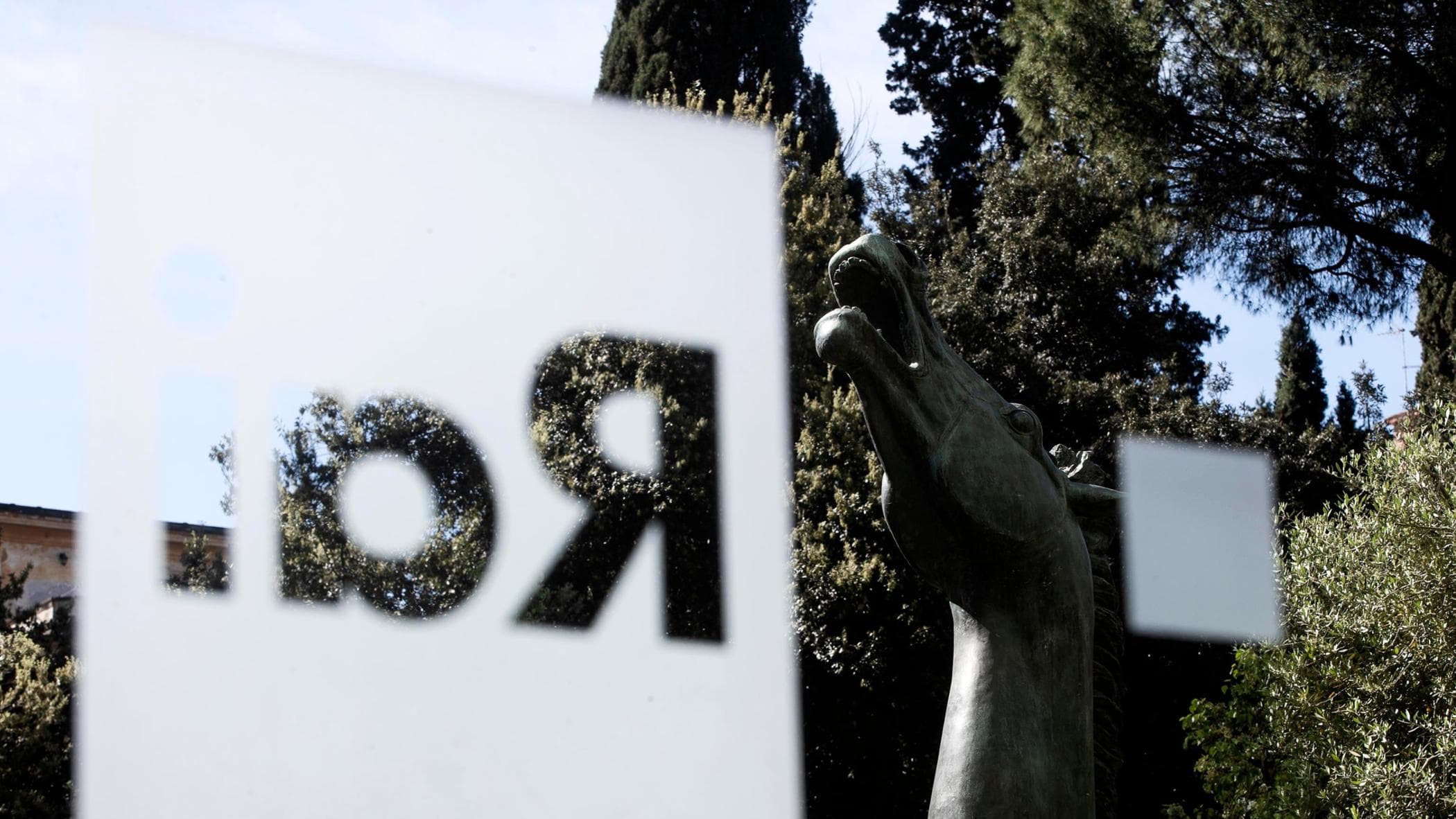 Ascolti tv, il calo dei telegiornali Rai. Mediaset guadagna nell’informazione