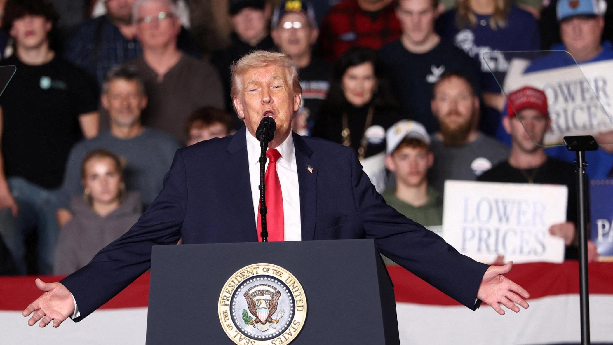 トランプ大統領、オバマ夫妻の人種差別ビデオについて「謝罪はしていない。私は間違いを犯していない」