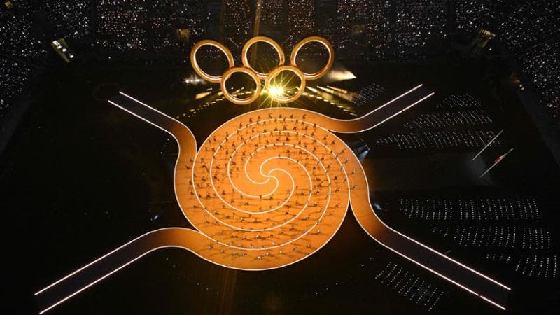 Milano, 6 febbraio: la cerimonia di apertura delle Olimpiadi a San Siro