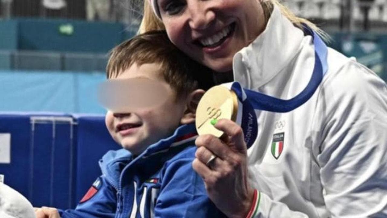 Francesca Lollobrigida, l'oro e poi la corsa ad abbracciare il figlio