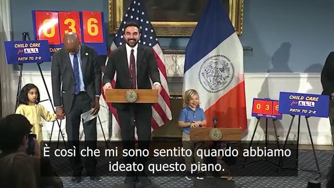 New York, il bimbo "ispira" il discorso di Mamdani: "Woo woo woo, è così che mi sono sentito"
