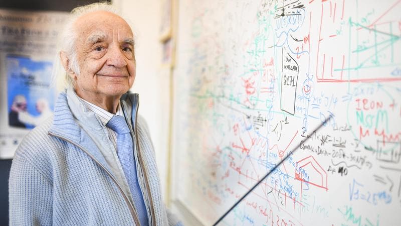 È morto il fisico Antonino Zichichi, il padre dei Laboratori del Gran Sasso: aveva 96 anni