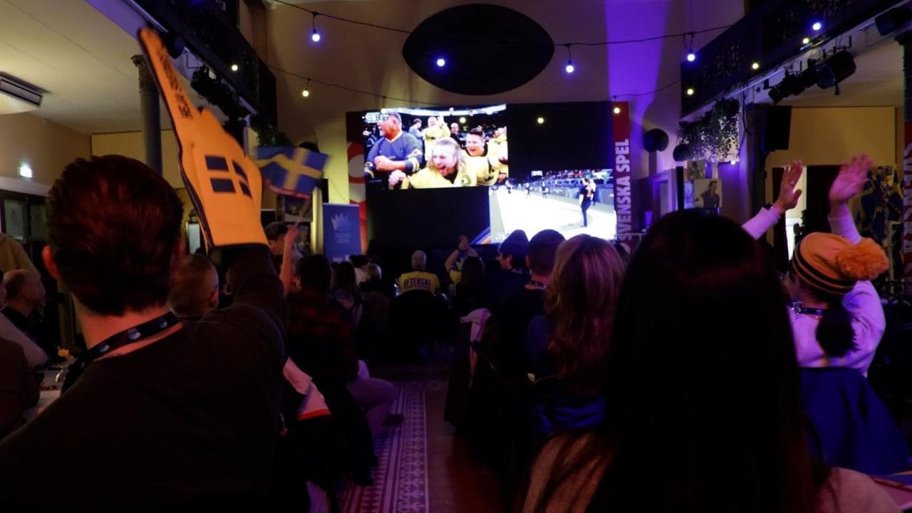 Olimpiadi, Casa Svezia fra pizza e carbonara nell'osteria amata da Gianni Mura: "Siamo come a casa"