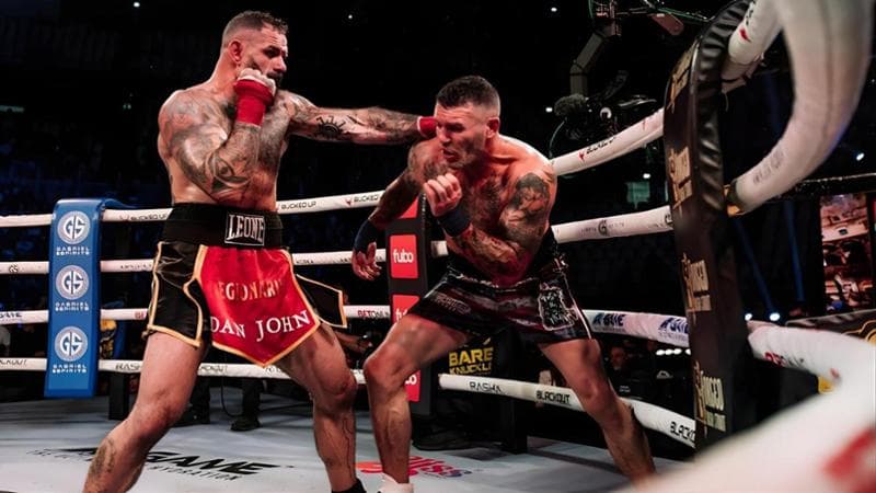 Alessio Sakara e Christian Camozzi durante la tappa romana del Bkfc che ha incoronato Sakara campione dei mediomassimi.