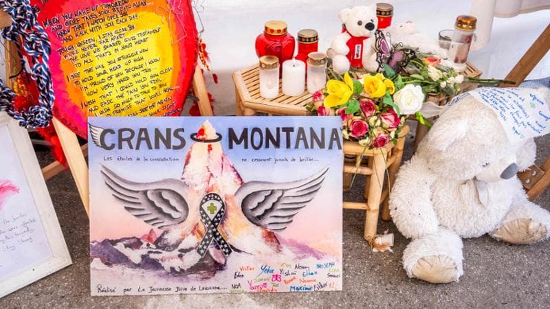 Crans-Montana: fiori e candele per le vittime della strage di Capodanno