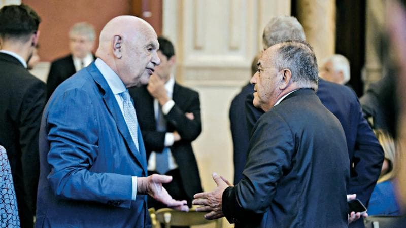 Il ministro della Giustizia Carlo Nordio e il procuratore capo di Napoli
