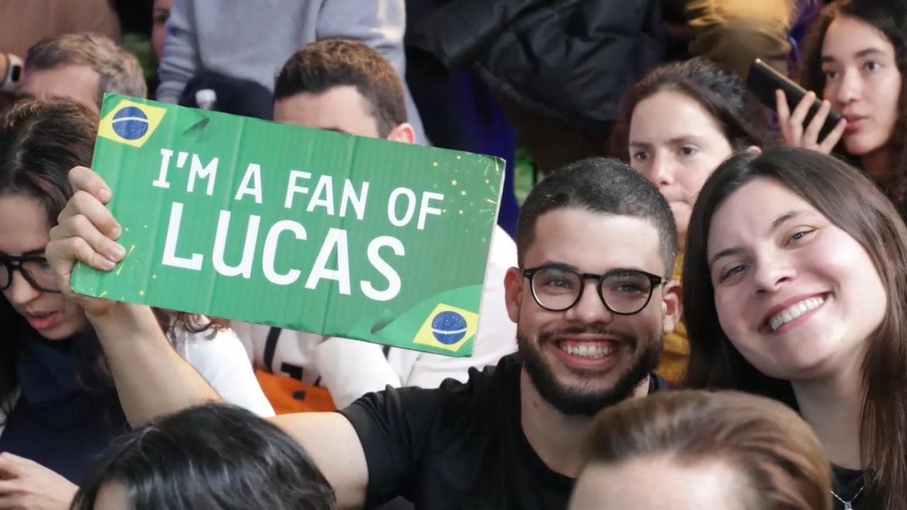 Olimpiadi, a Casa Brasile lacrime e samba per Luca Pinheiro: "Da oggi siamo il paese della neve"