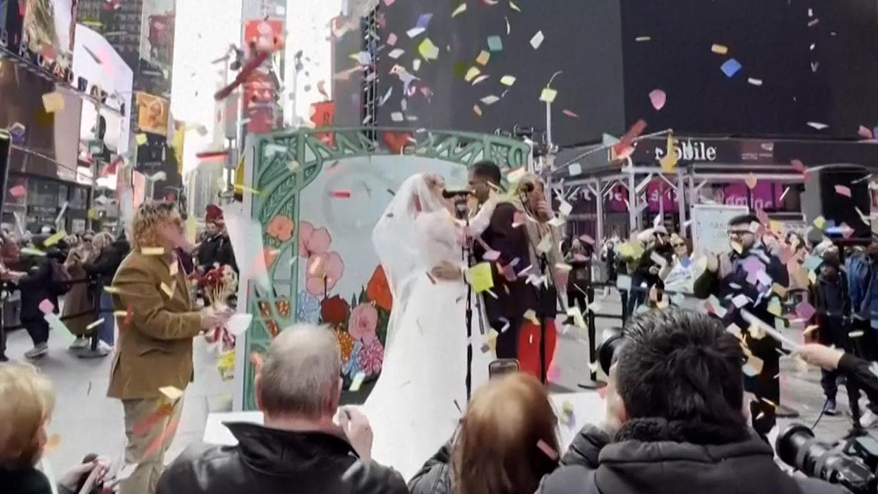 New York: Times Square diventa Love Square per un San Valentino da non dimenticare