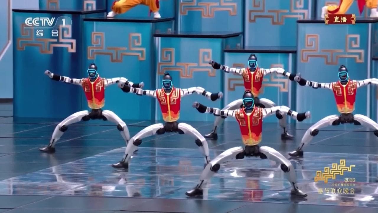 Capodanno lunare, robot umanoidi rubano la scena tra kung fu e sketch comici