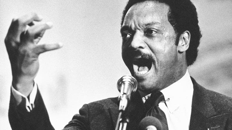 Nella corsa dei grigi, il nero avanza: gli stati del Sud confermano il successo di Jesse Jackson