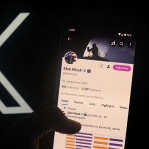 Il social di Musk sposta opinioni (e voti) a destra. Una ricerca su Nature svela l’algoritmo di X