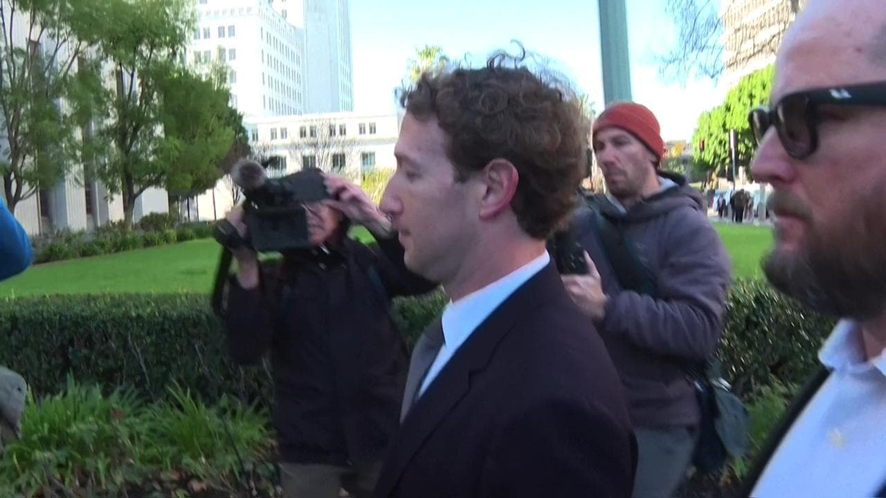 Zuckerberg a processo: la prima volta di fronte a una giuria per la "dipendenza da Instagram"