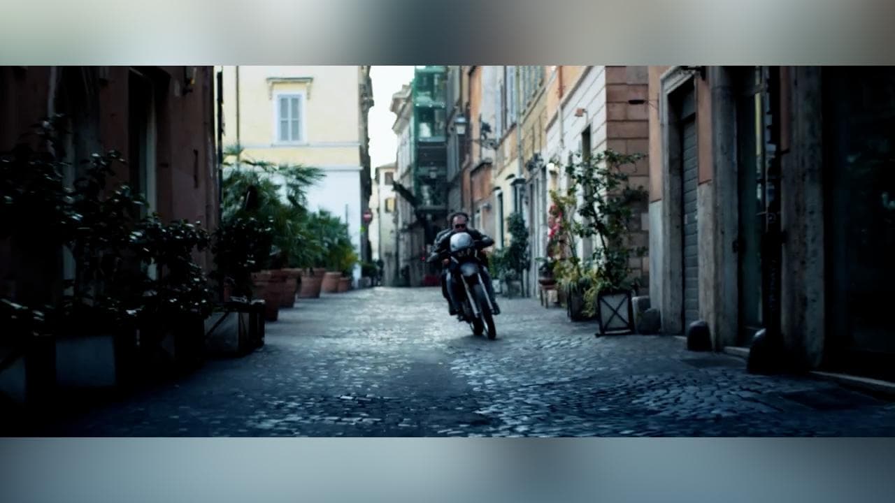 "Lo chiamavano Jeeg Robot", torna in sala il film cult di Gabriele Mainetti