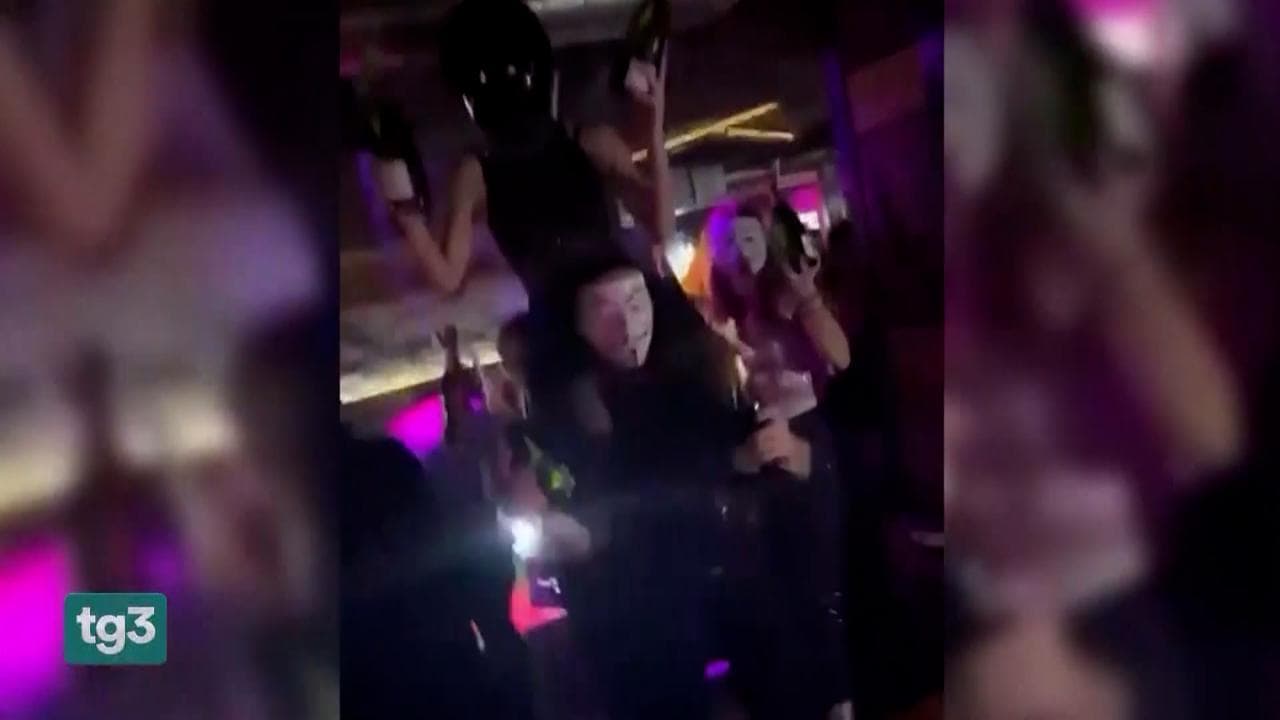 Crans Montana, dal brindisi alle fiamme: il video inedito dei primi istanti dell'incendio nel locale Le Constellation