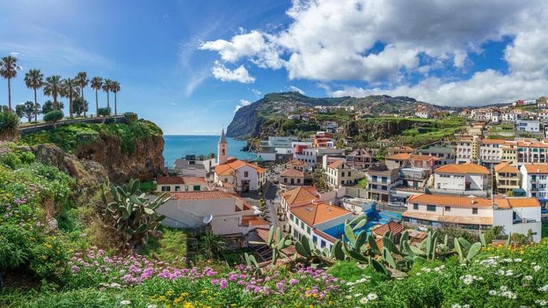 6) Câmara de Lobos, Madeira, Portogallao (Balade Dorin)