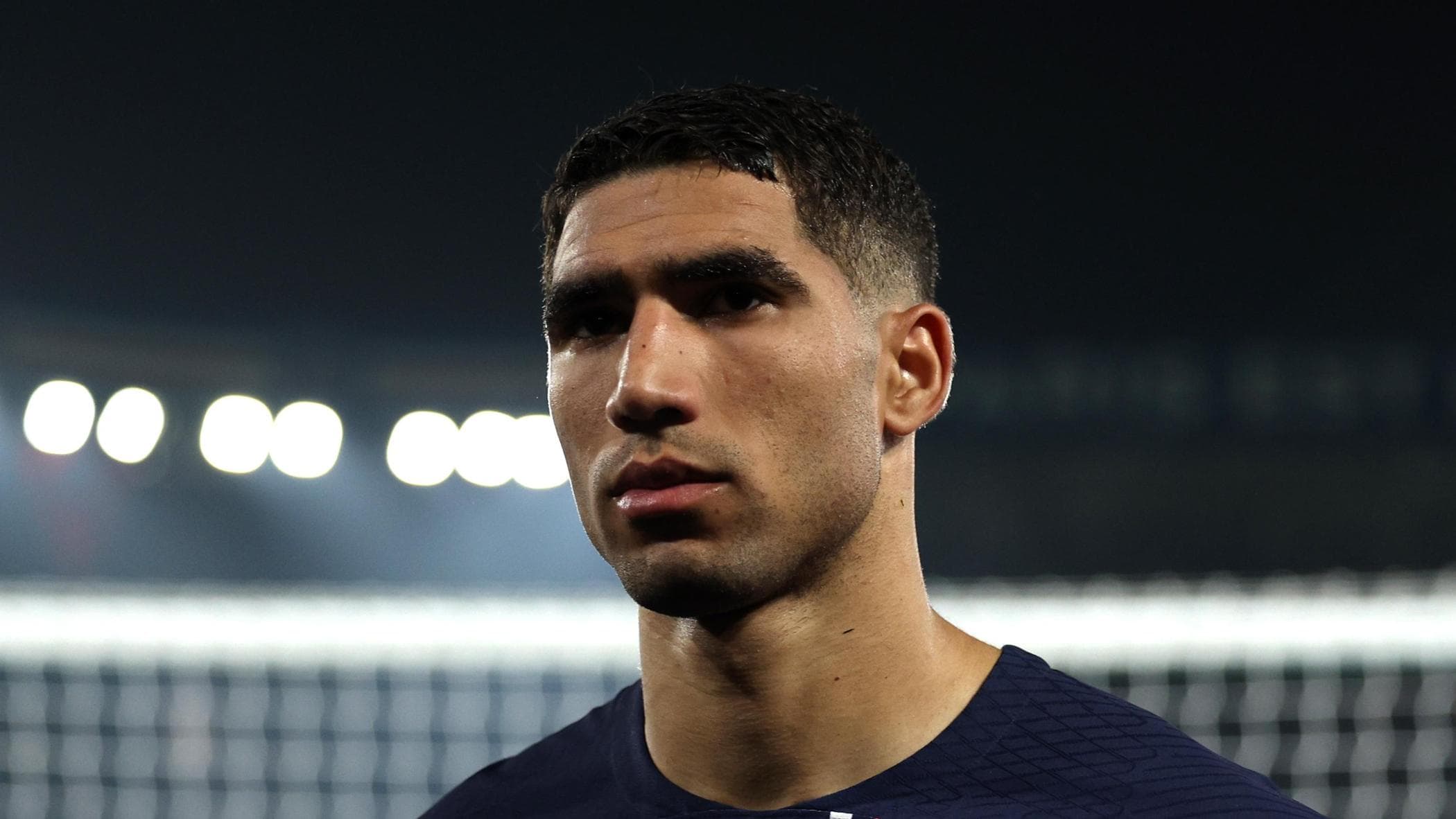 Hakimi, ex difensore dell’Inter ora al Psg, rinviato a giudizio per violenza sessuale