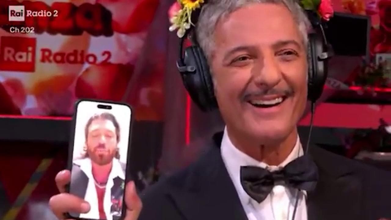 "Sì o No, dirige Travaglio, canta Fiorello": Can Yaman e la canzone dedicata al referendum