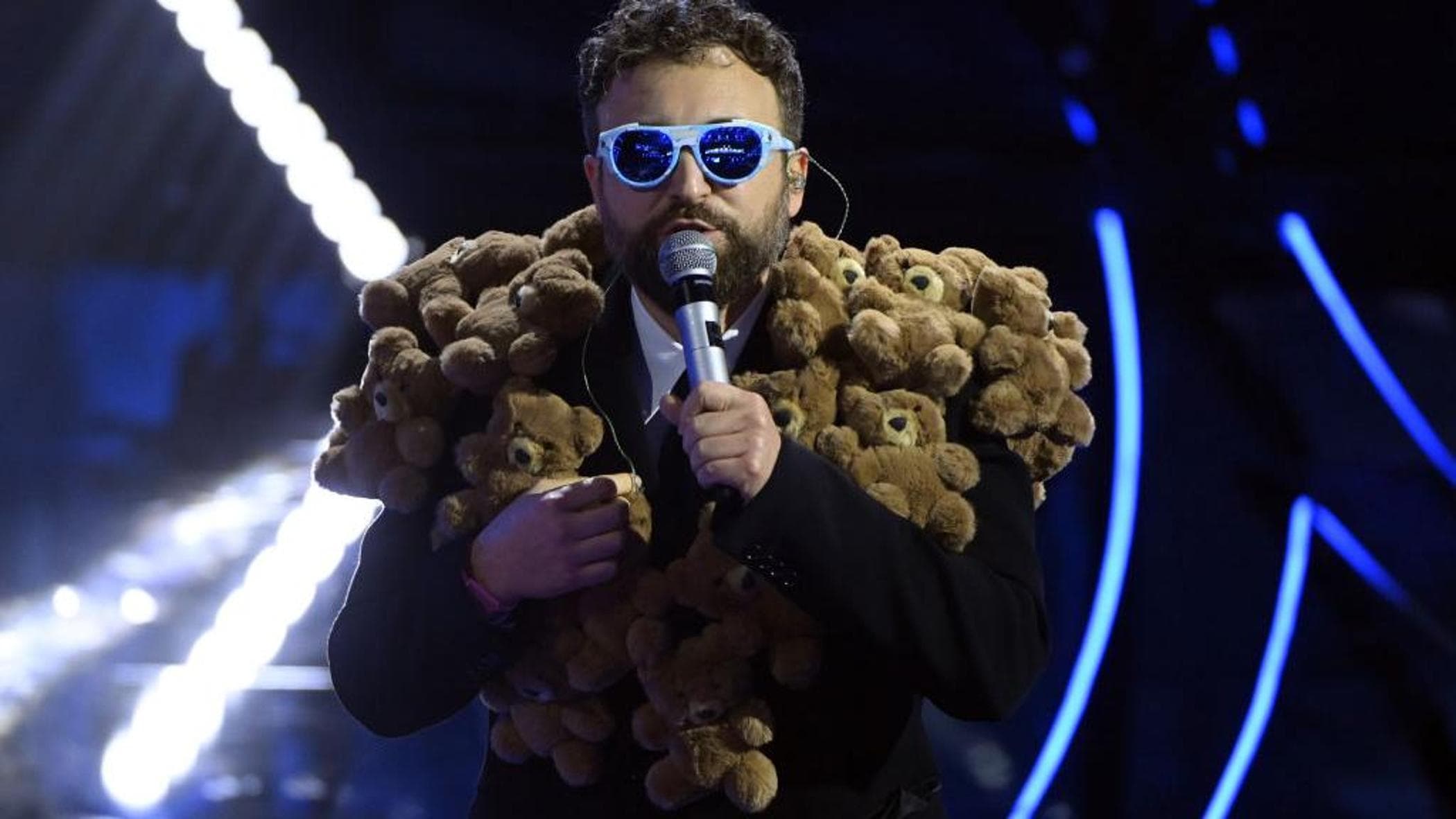 FantaSanremo, i punti della prima serata in diretta: bonus e malus artista per artista