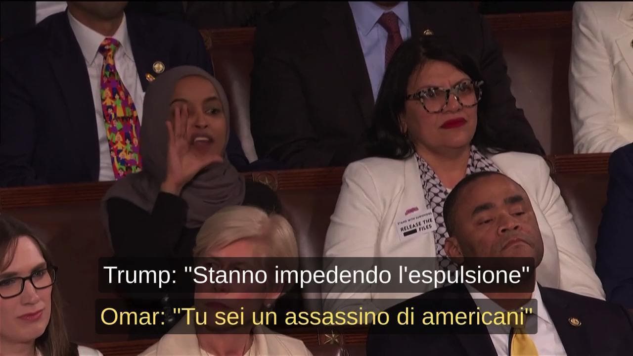 "Sei tu l'assassino": il grido della deputata democratica Ilhan Omar contro Trump