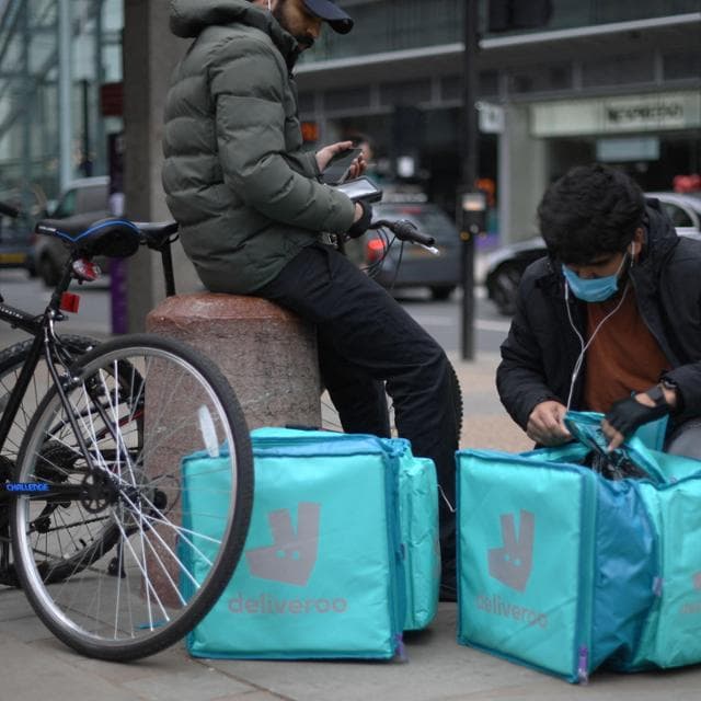 İşe alma ve sabit maaş. Just Eat, yolculara yeni bir sayfa açıyor