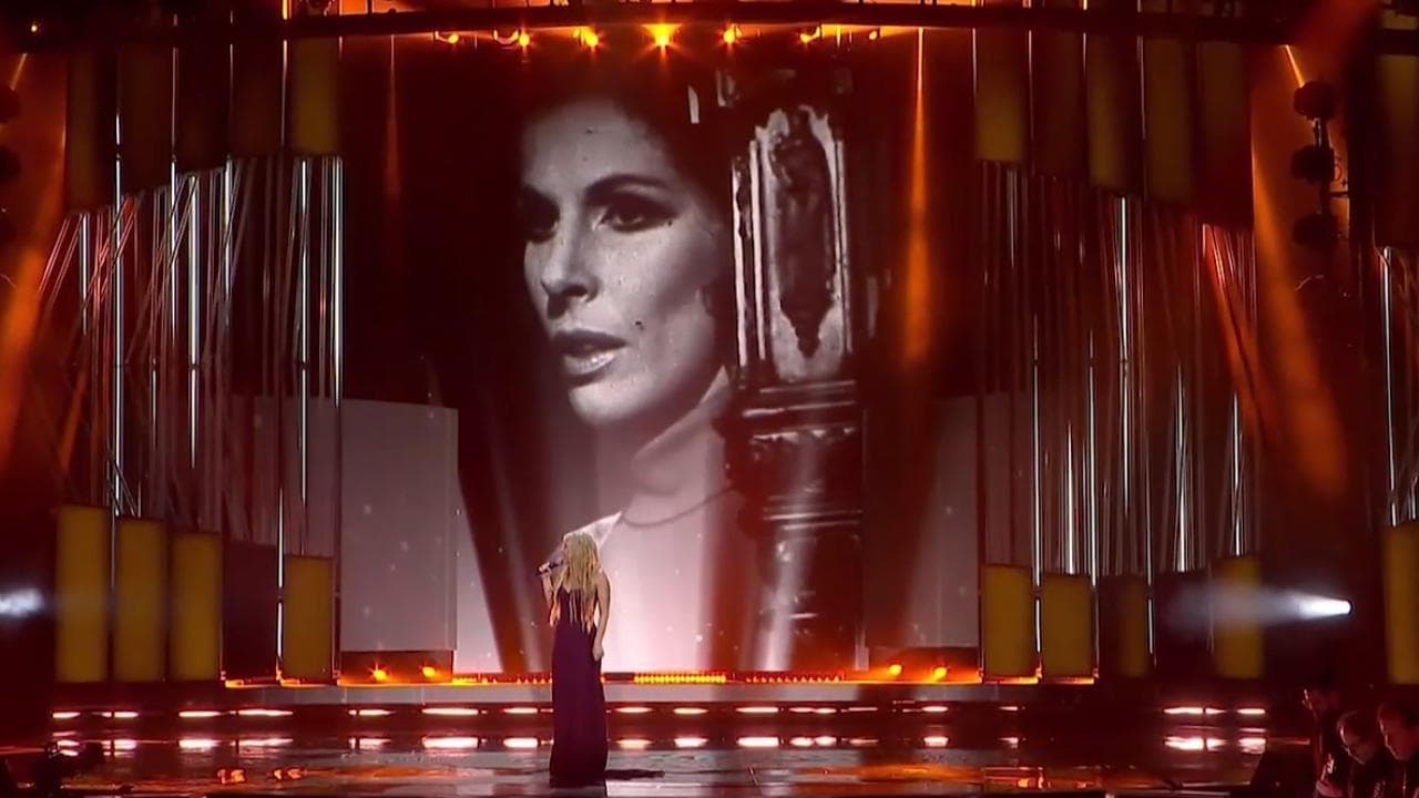 Emozione all'Ariston per l'omaggio a Ornella Vanoni: la nipote canta "L'eternità"