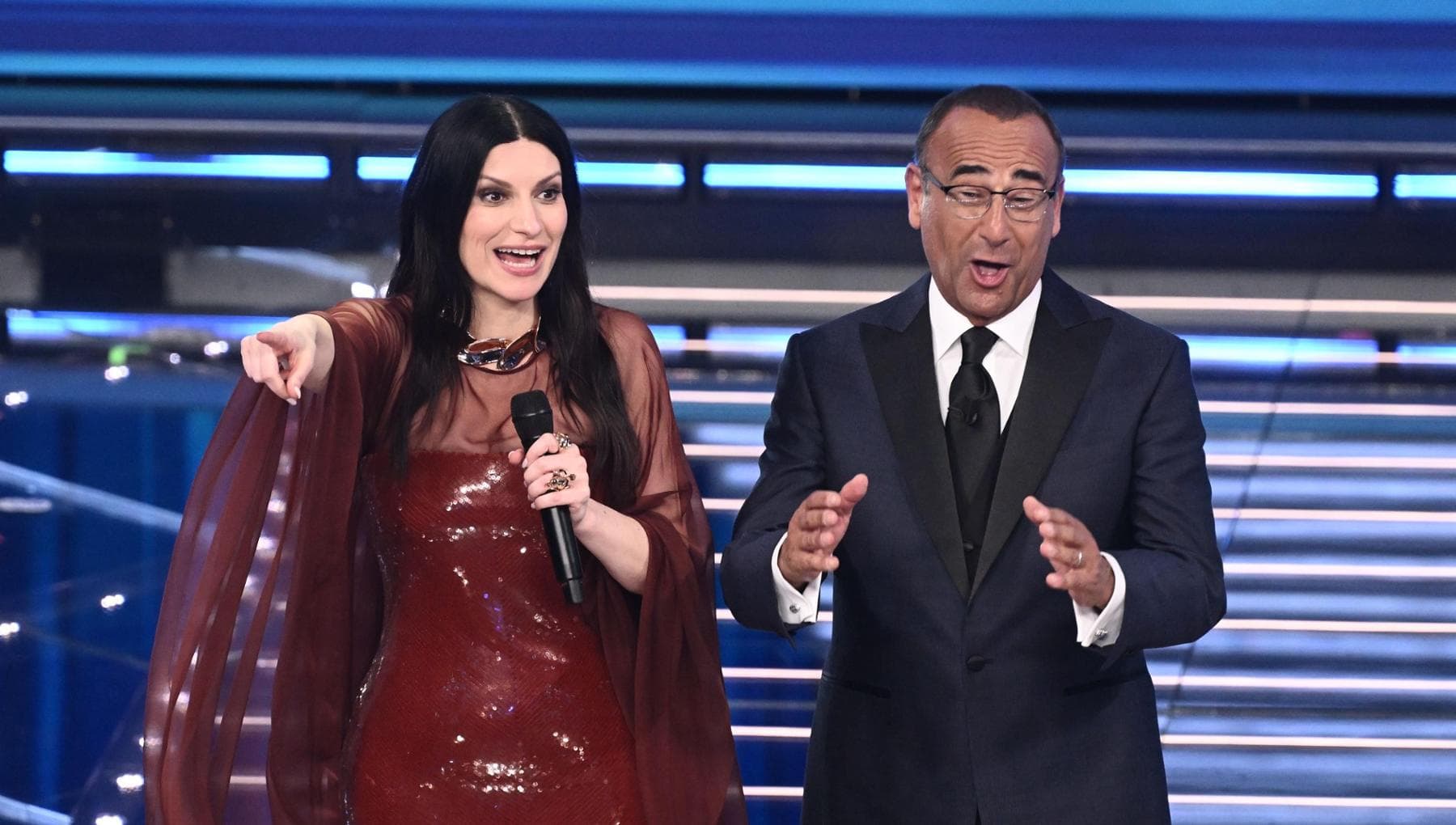 Sanremo, nella scaletta c’è Mister X. Chi è il misterioso co-conduttore della serata dei duetti?