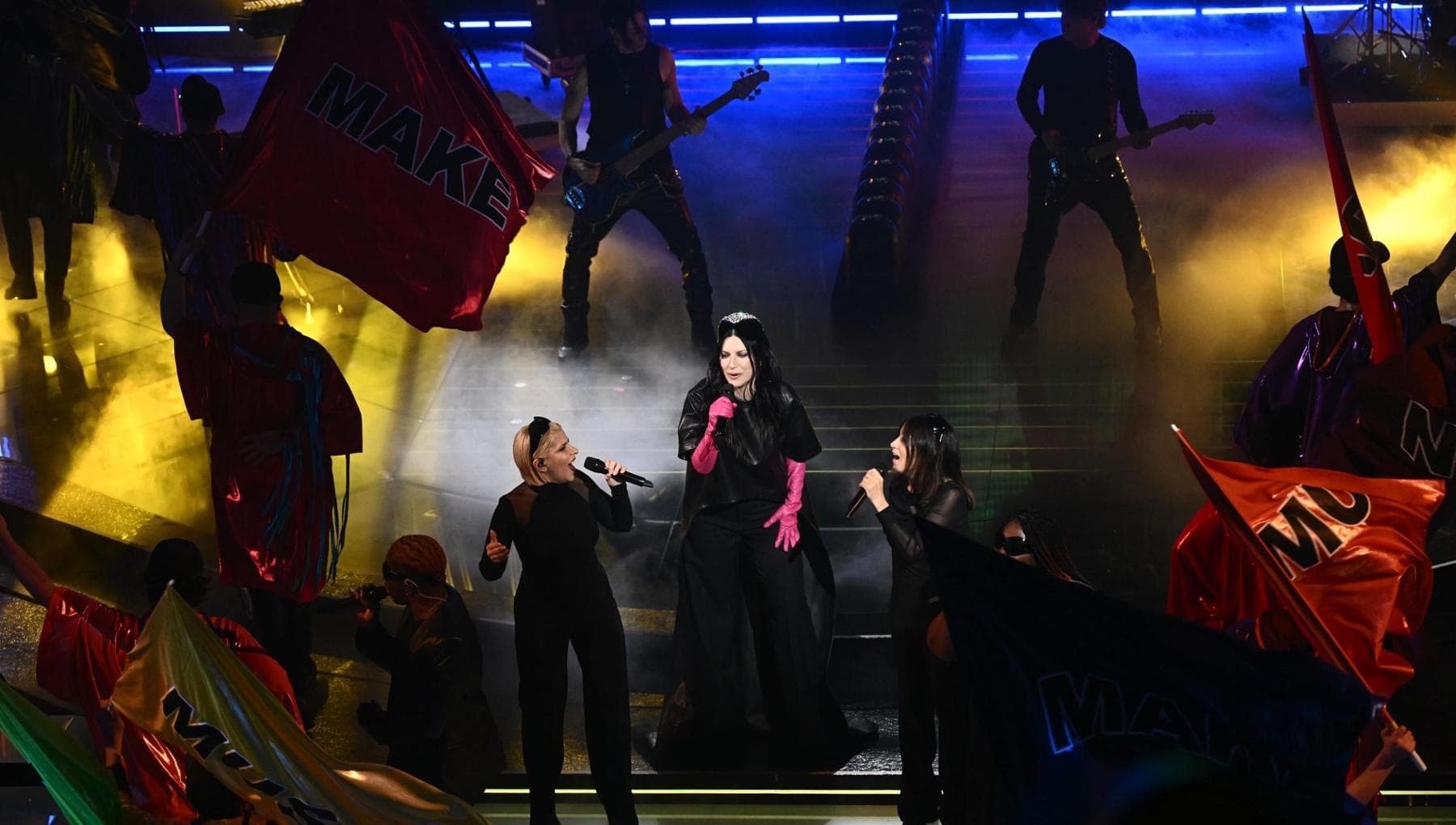 Le pagelle dei duetti di Sanremo: le Bambole incendiano l’Ariston