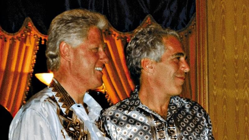 Fragile ma a testa alta, l’ultima rimonta di Bill Clinton davanti ai commissari