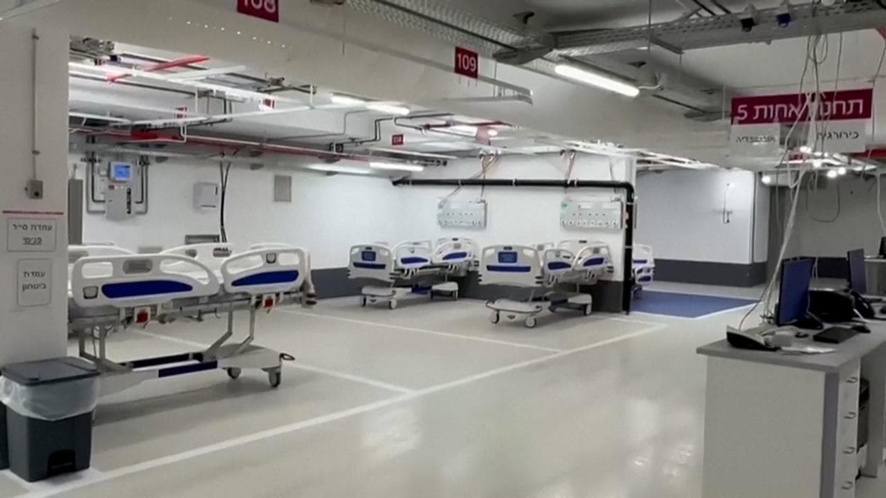 Israele, gli ospedali dopo l'attacco: i pazienti trasferiti nelle aree sotterranee