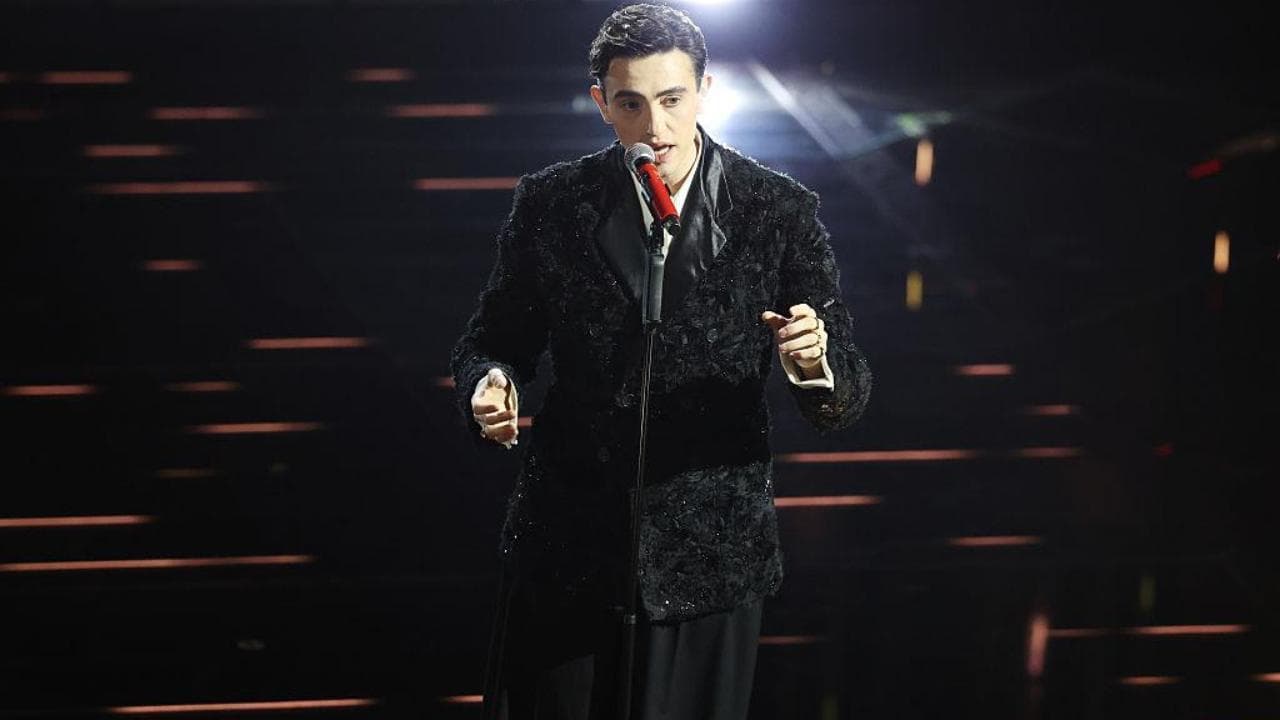 Sanremo, "Crediamo nella pace": la finale all'insegna dei messaggi contro la guerra e per i bambini