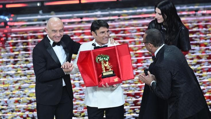 Ascolti finale Sanremo: 11 milioni e il 68.8% di share. 2 milioni in meno dello scorso anno