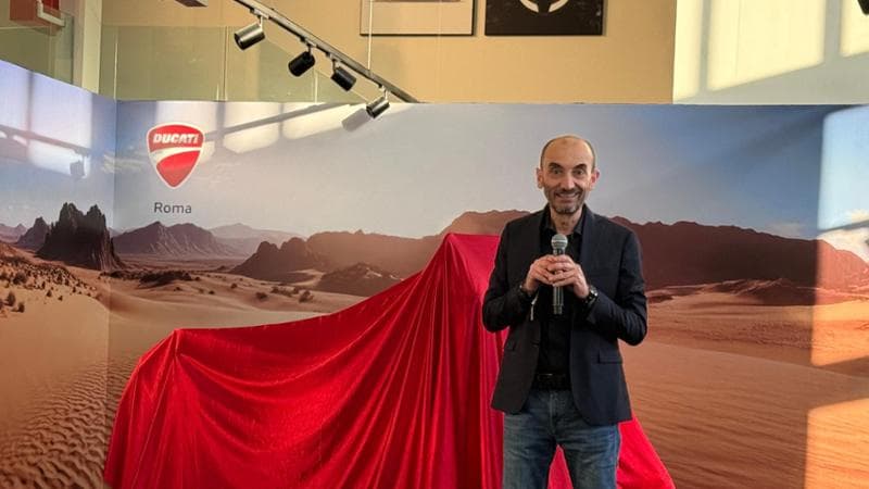Ducati, Roma'daki yeni genel merkezinin açılışını yapıyor ve DesertX macerasının ikinci neslini sunuyor