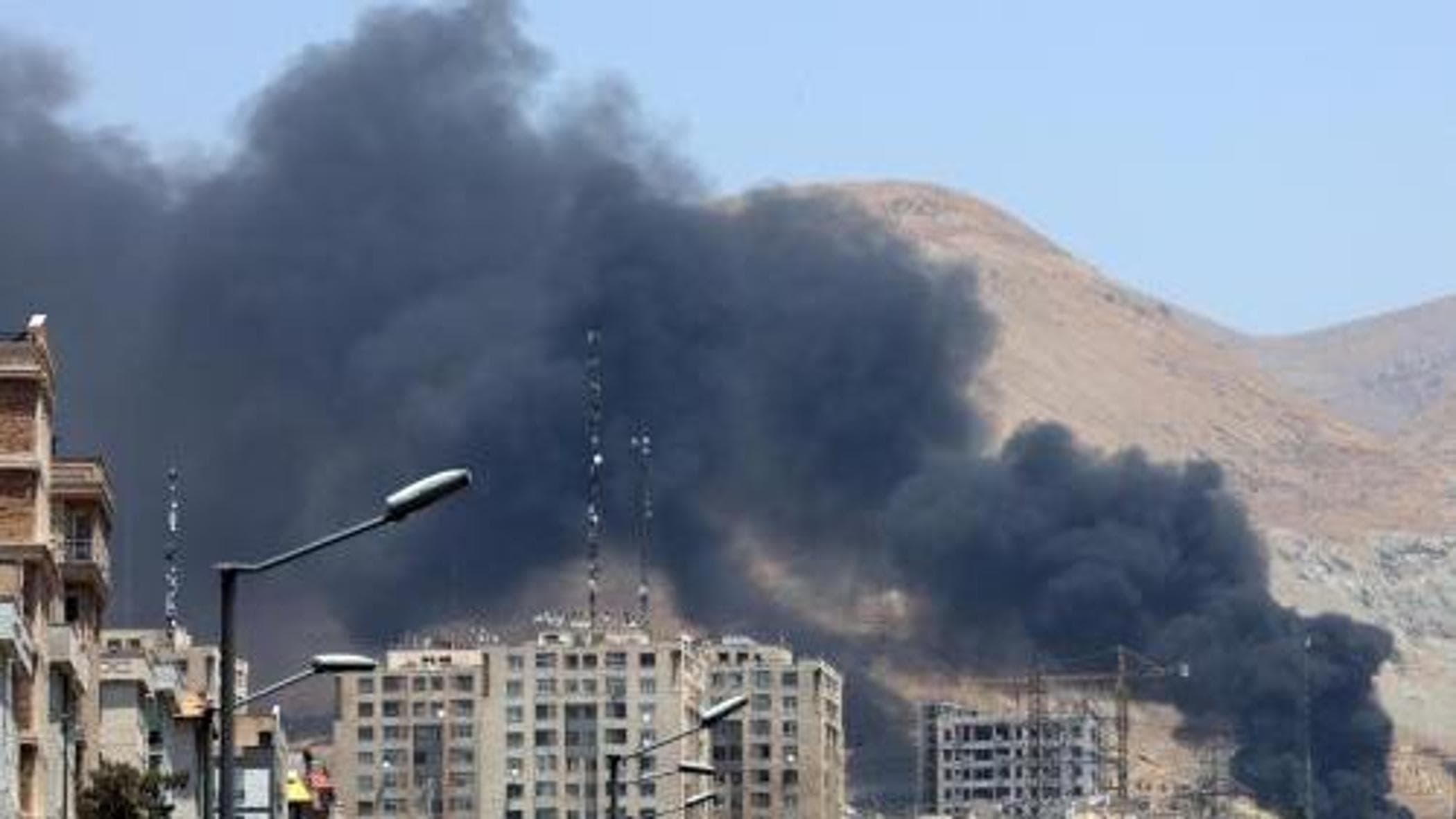 Silahsızlanma, savaşlar çözüm değil: başkalarını yaratırlar ve yalnızca nefret ve yıkım yaratırlar