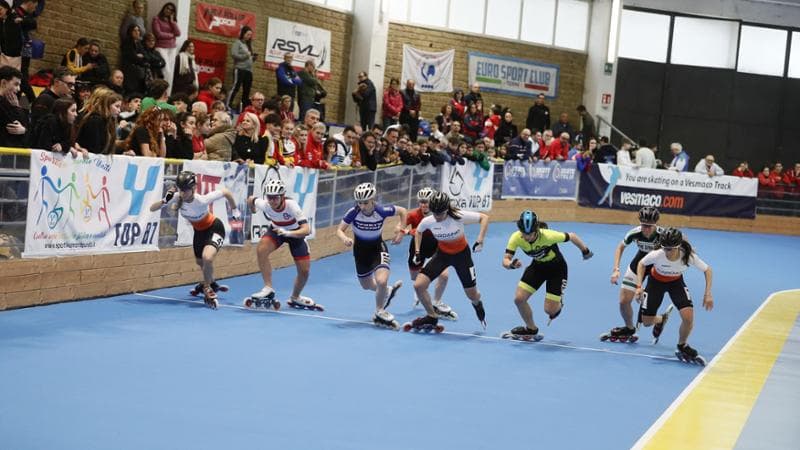 Pescara, Campionati Indoor di pattinaggio corsa: Mens Sana trionfa nella staffetta maschile e femminile. Maiorca leader della velocità Video