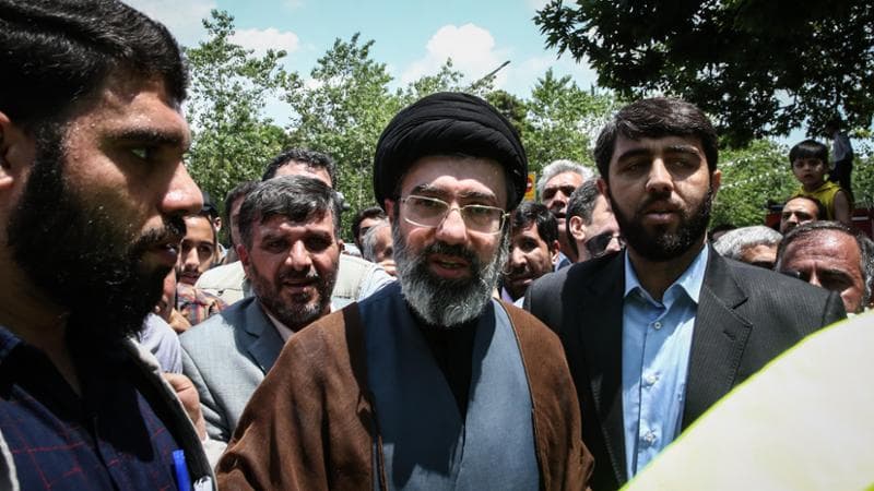 Iran, le news sulla guerra. Media: “Il figlio di Khamenei scelto come suo successore”