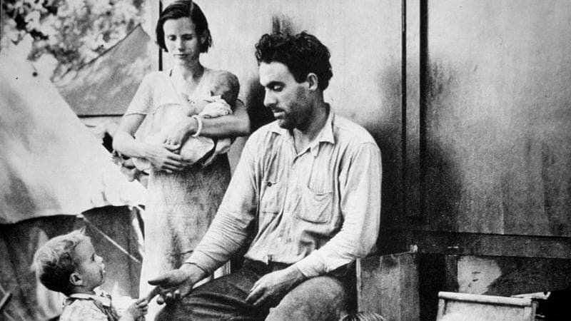 Dorothea Lange, foto di una famiglia in viaggio durante la Grande Depressione
