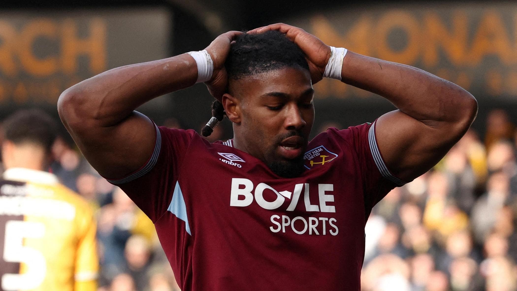 Traoré e quei muscoli alla Hulk Hogan, il West Ham gli blocca l’accesso alla sala pesi