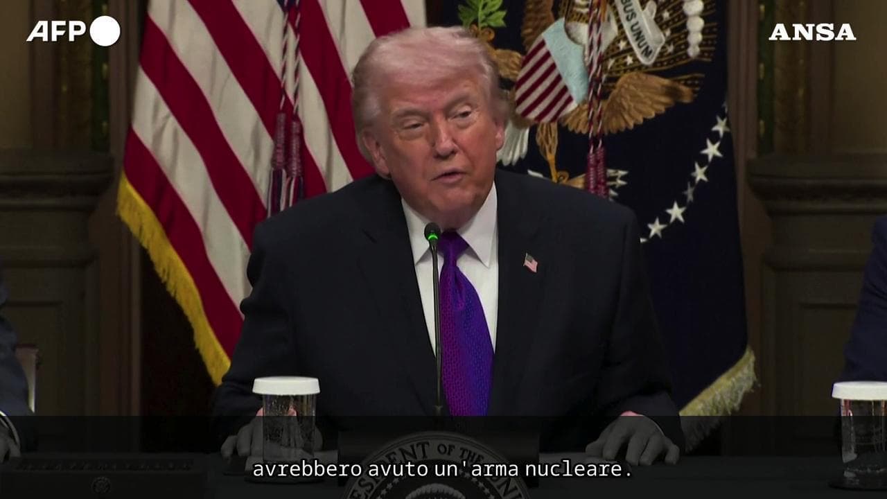 Trump: "Quando i pazzi hanno l'atomica succedono cose brutte"